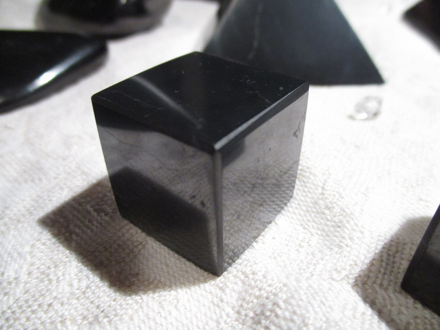 SILVER SHUNGITE Pyramids + Cubes for EMF-Protection