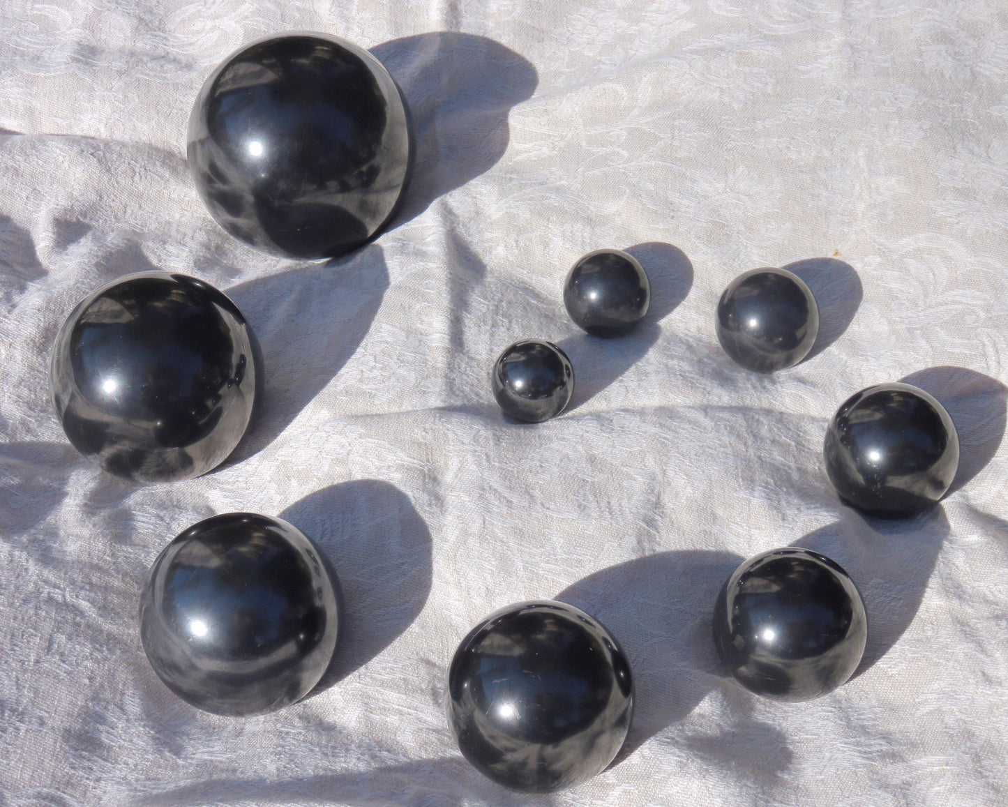 SHUNGITE Spheres ALL Sizes ! Black Stone for Health + EMF-Protection