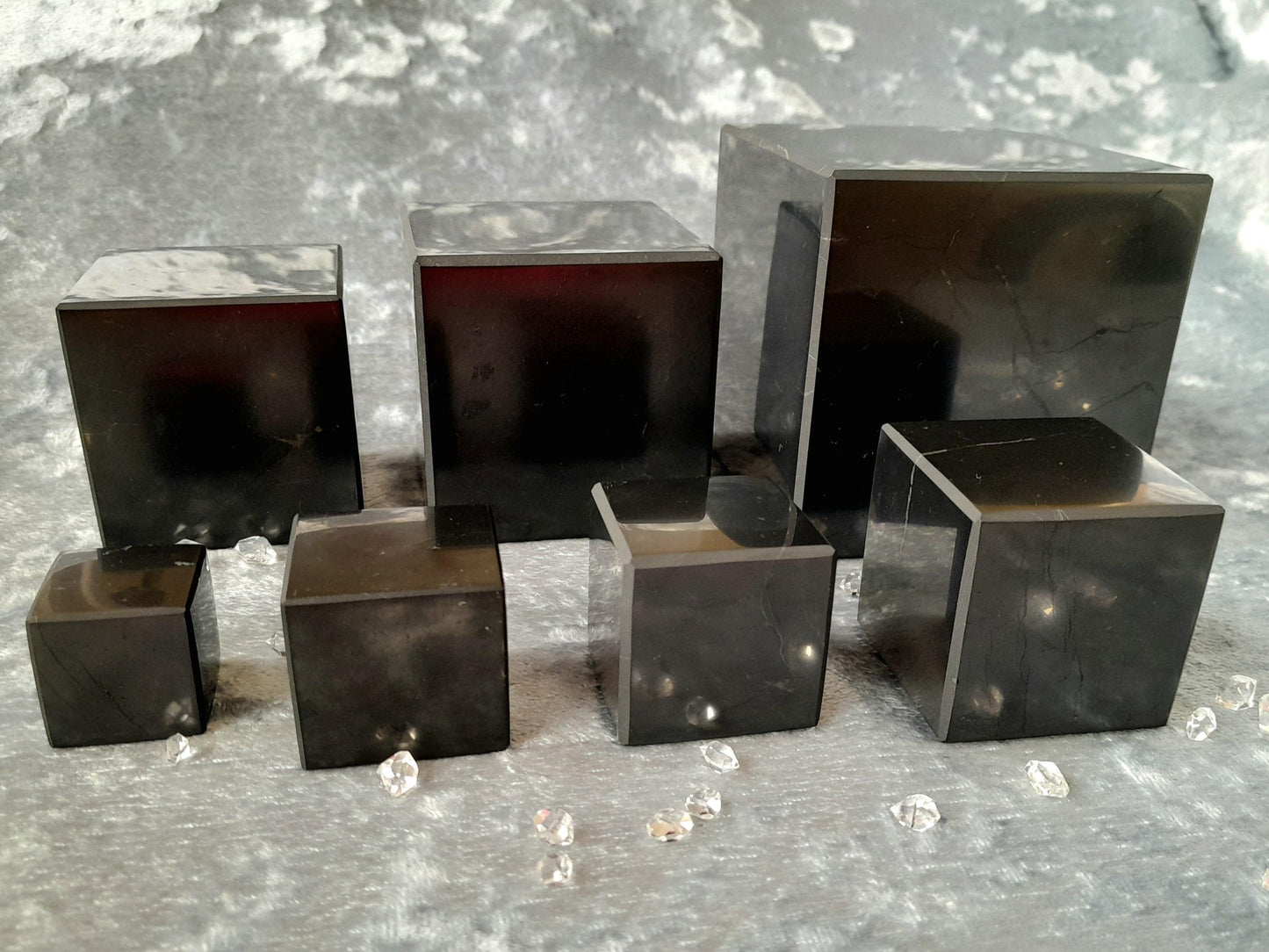 SILVER SHUNGITE Cubes 2 - 10 cm > EMF-Protection