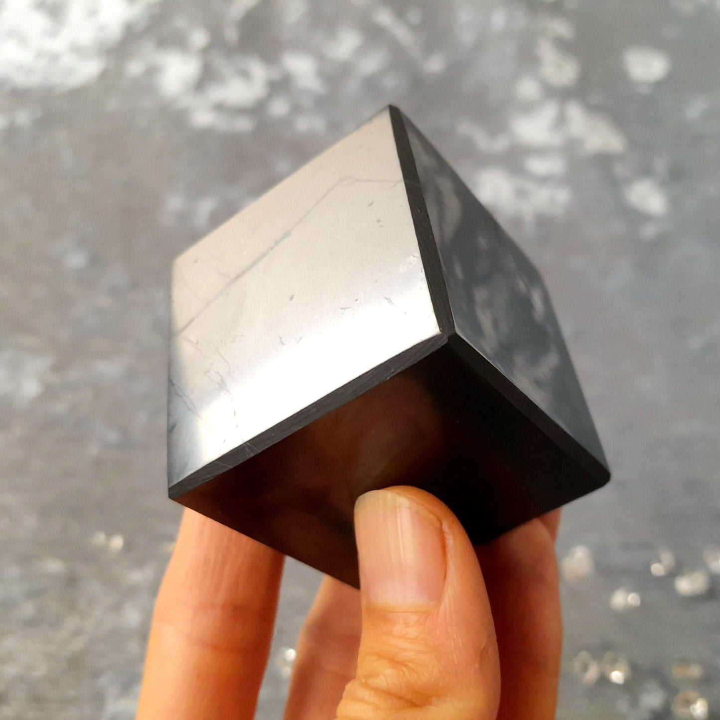 SILVER SHUNGITE Cubes 2 - 10 cm > EMF-Protection