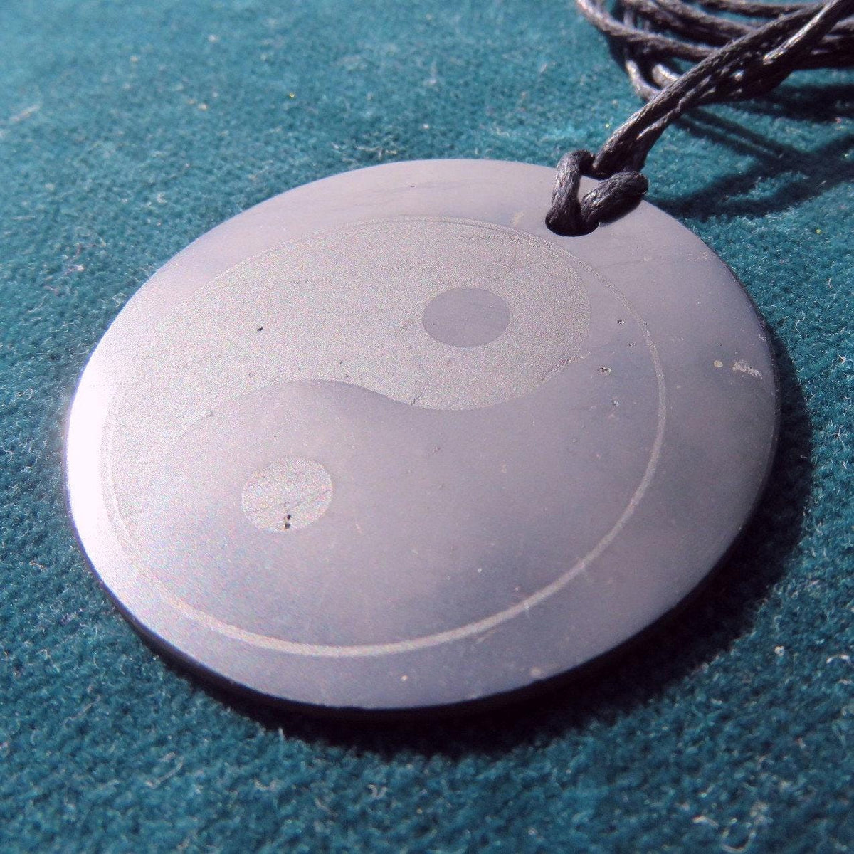 SHUNGITE EMF Pendants : Tree of Life, Flower of Life, Yin-Yang, Donut-Shield, Protection from WiFi, Smart Phones, Laptop, PC